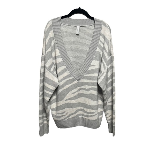 Varley Calvert Zebra Intarsia Wool Blend Sweater - Picture 3 of 9